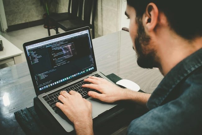 Top 8 Highest Paying Jobs in India – 2025 2 Top 8 Highest Paying Jobs in India – 2025